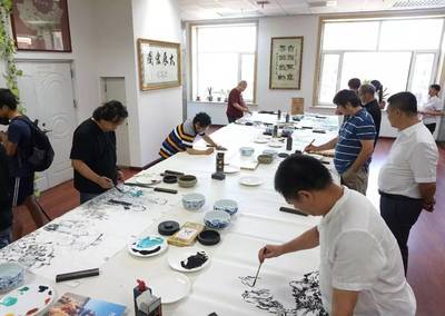 凝聚藝術(shù)力量，賦能企業(yè)未來——東輝集團(tuán)助力大風(fēng)敦煌畫院黑龍江分院成立暨文化藝術(shù)交流展望